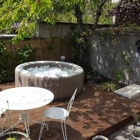 Nocleg ze śniadaniem Les Iris D'hote 3*